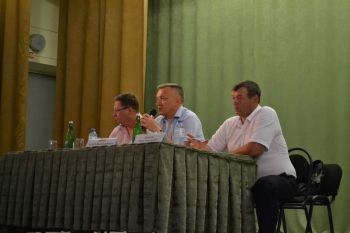 Глава Георгиевского округа Андрей Зайцев встретился с активом станицы Подгорной