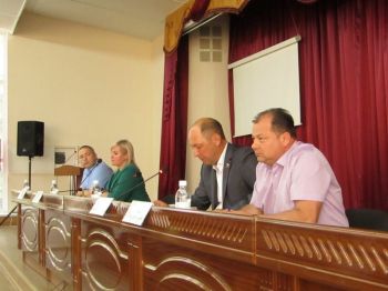 Депутаты Думы приняли участие во внеочередном заседании