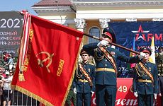 Ставрополью на вечное хранение передали боевое знамя 320-й Енакиевской дивизии