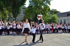 В школах Георгиевского городского округа прошли торжественные линейки ко Дню Знаний