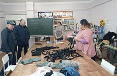 В Георгиевске изготавливают тактические носилки для раненых в зоне СВО